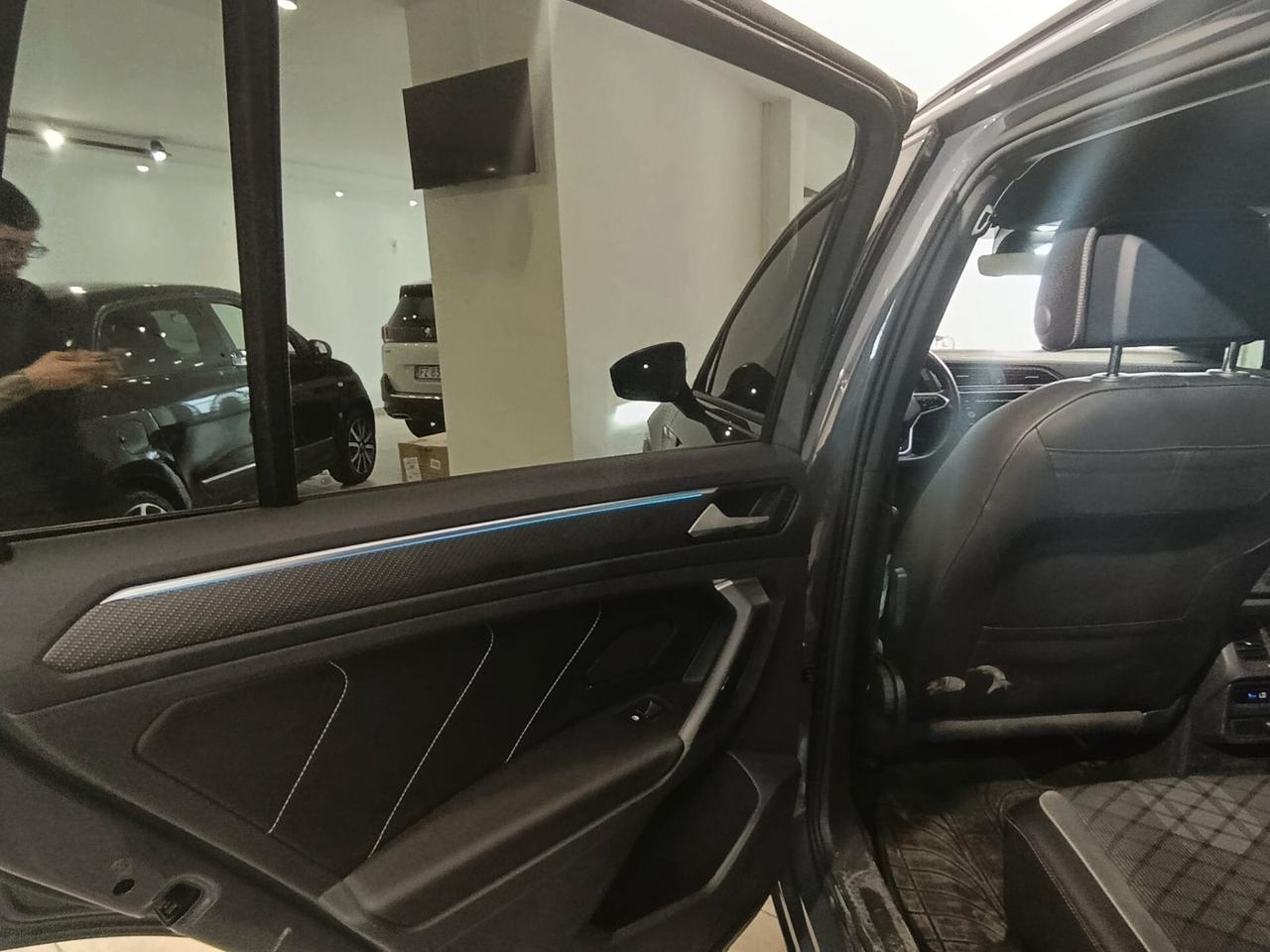 VOLKSWAGEN TIGUAN 1.5 BENZINA ANNO 2022 KM25000