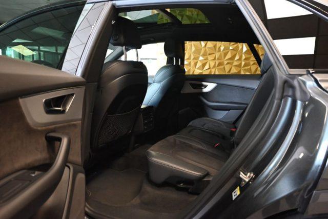 AUDI Q8 50TDI Q.TIP.286CV 2xS-LINE TET.22"SOSP.SED.RIS.CAM
