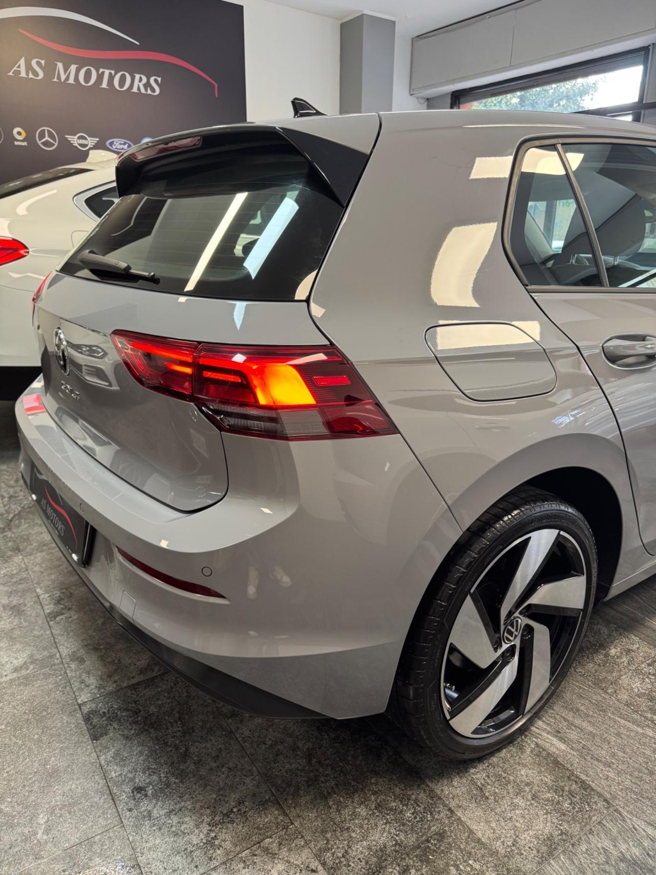 Volkswagen Golf 8 2.0 TDI 116 Cv Style