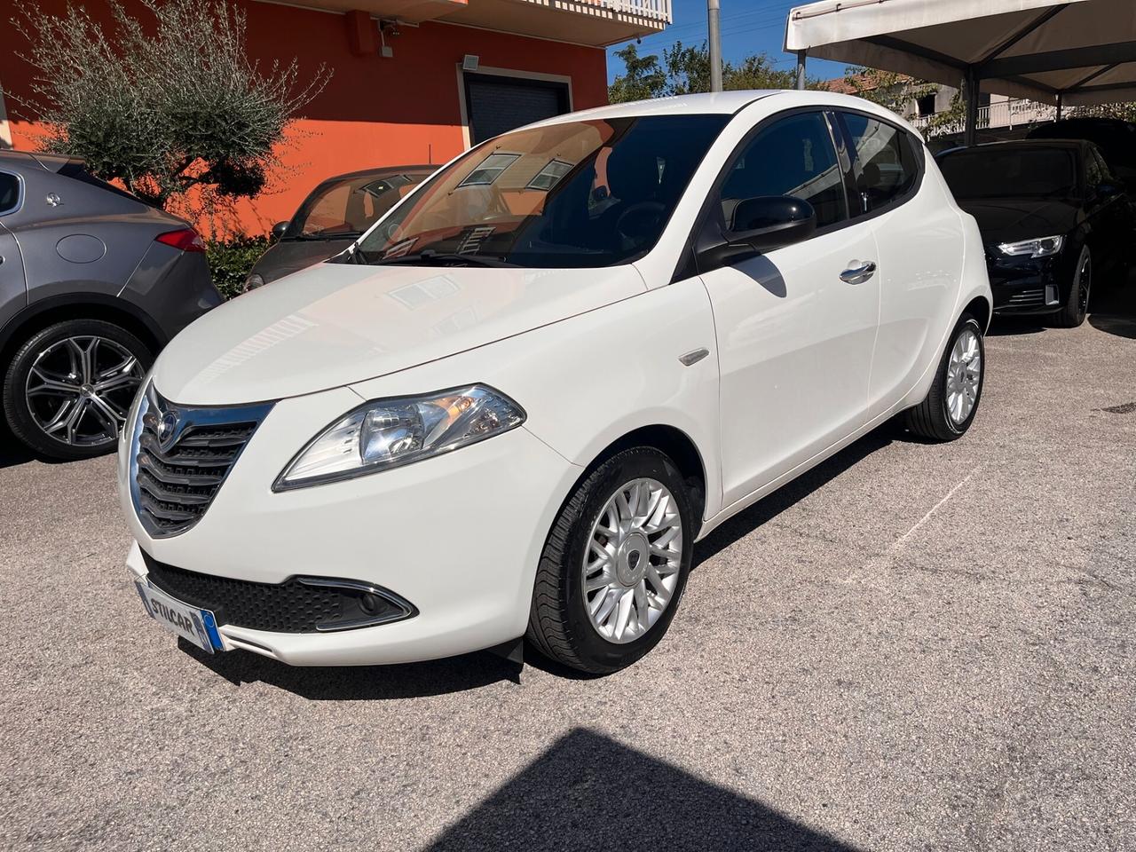 Lancia Ypsilon 1.3 MJT 16V 95 CV 5 porte S&S Gold