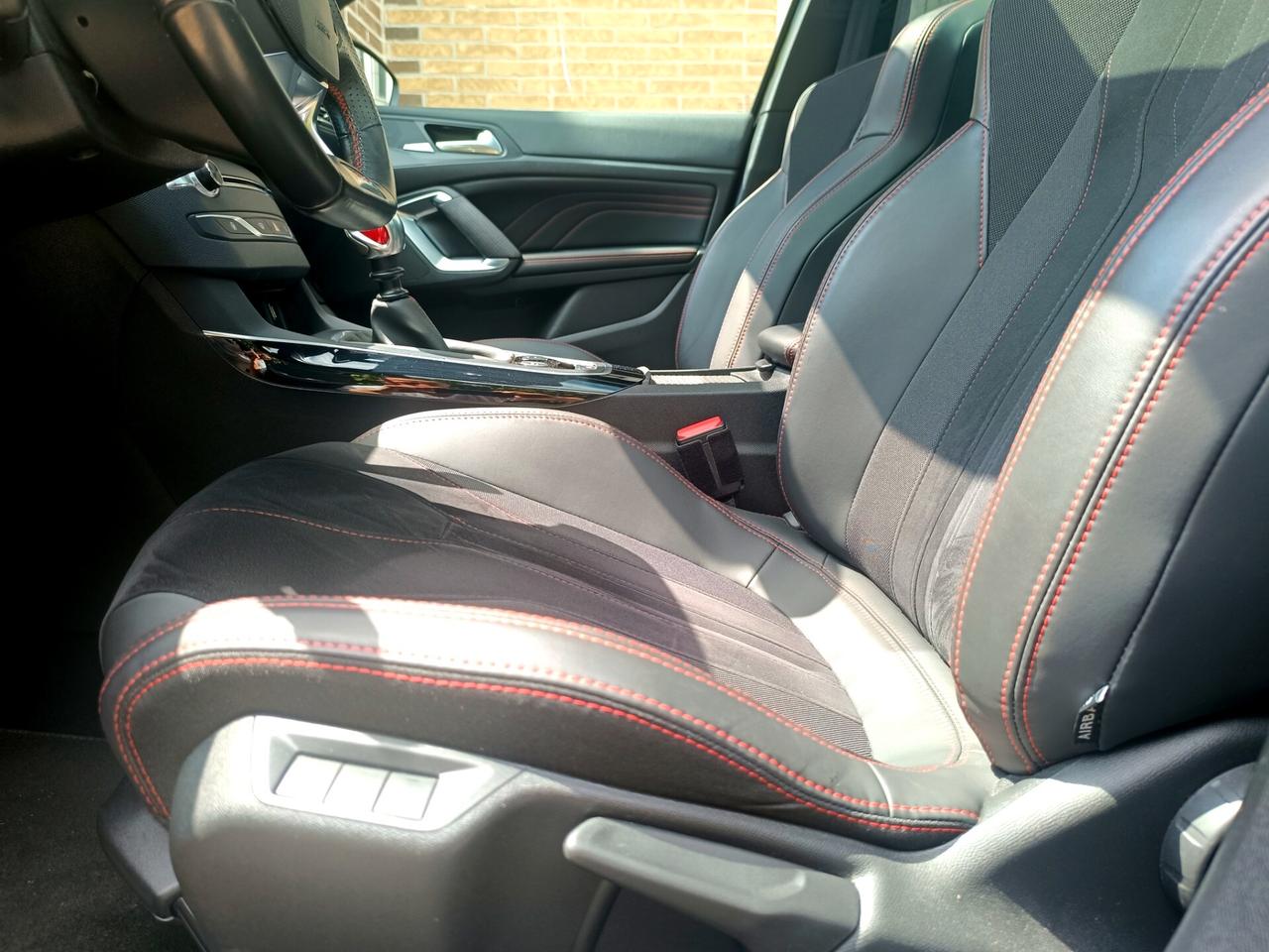 Peugeot 308 THP 272 CV by Peugeot sport maniacale
