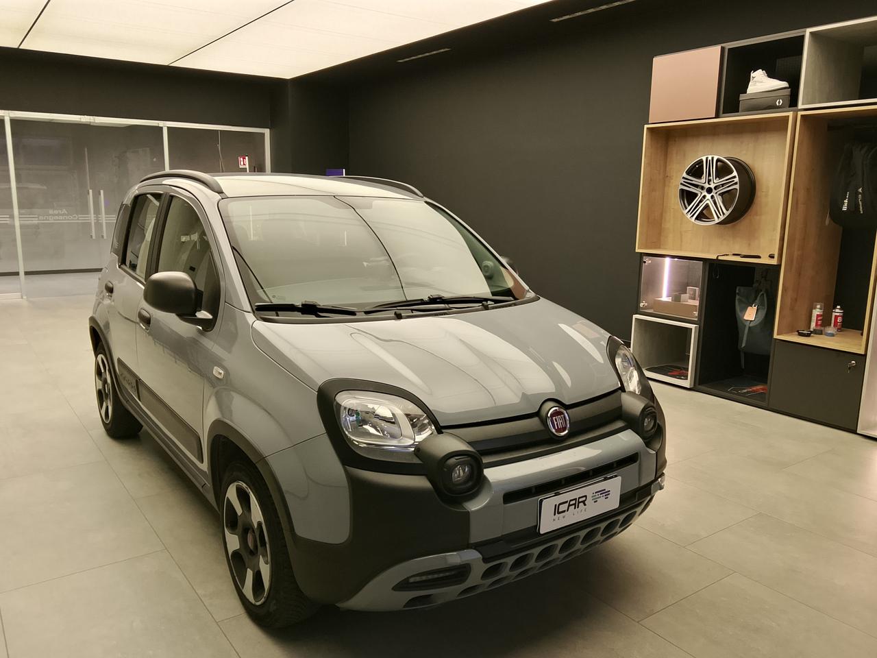FIAT Panda III - Panda 1.0 firefly hybrid City Cross s&s 70cv 5p.