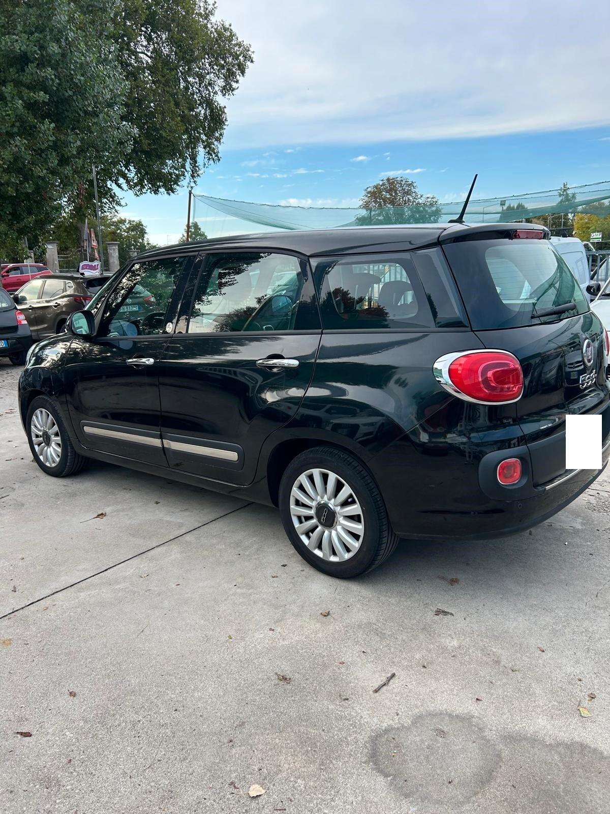 Fiat 500L Living 1.6 Multijet 105 CV Lounge OK NEO PATENTATI