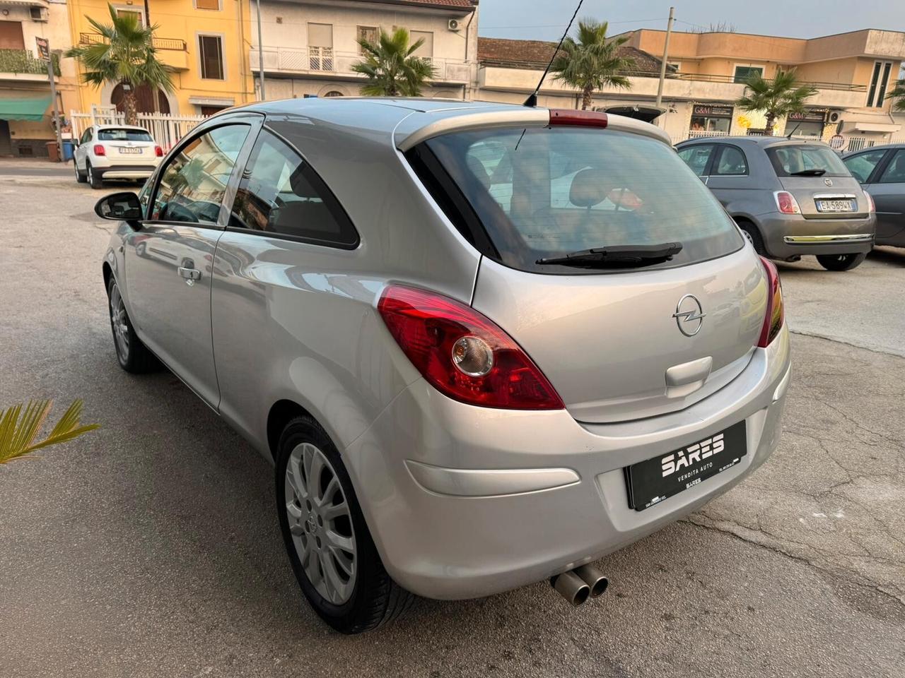 Opel Corsa 1.2 3 porte Enjoy GPL