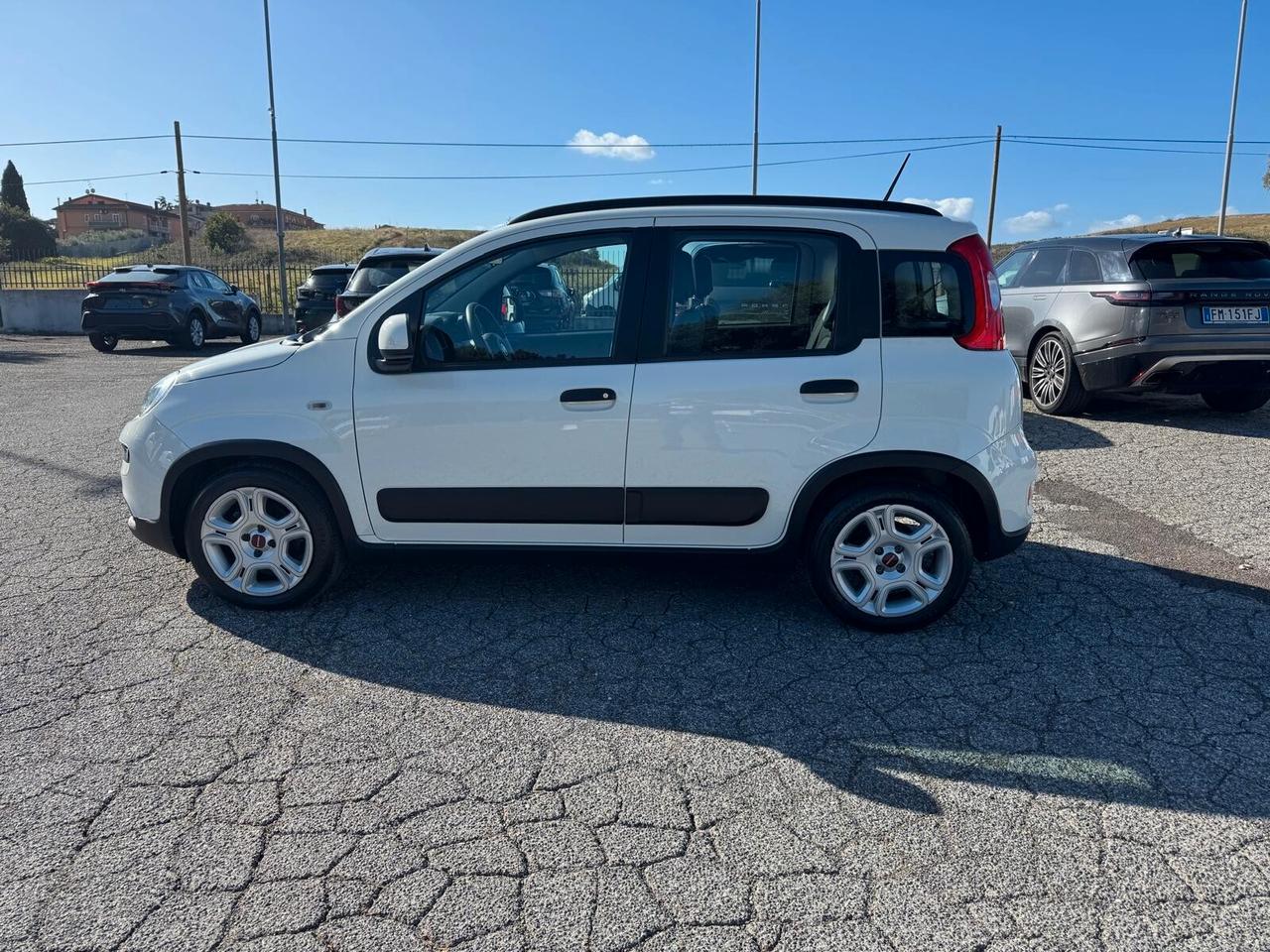 Fiat Panda 1.0 FireFly S&S Hybrid Red