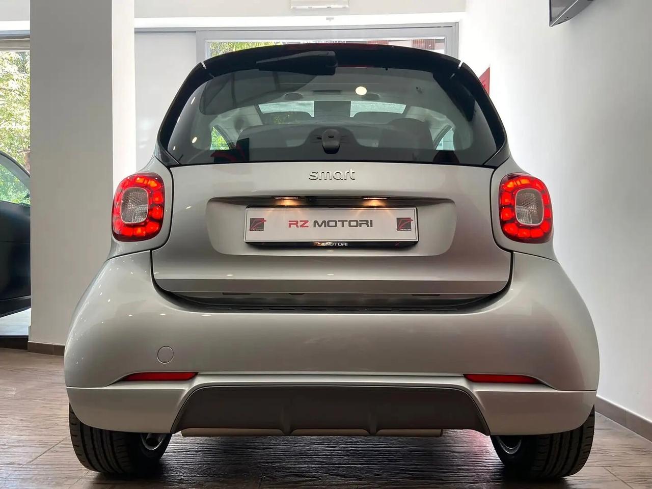 Smart ForTwo 70 1.0 twinamic Superpassion-LED-NAVIGATORE-RETROCAMERA-ITALIANA