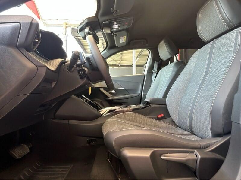 Peugeot 2008 Hybrid 145cv e-DCS6 Allure auto