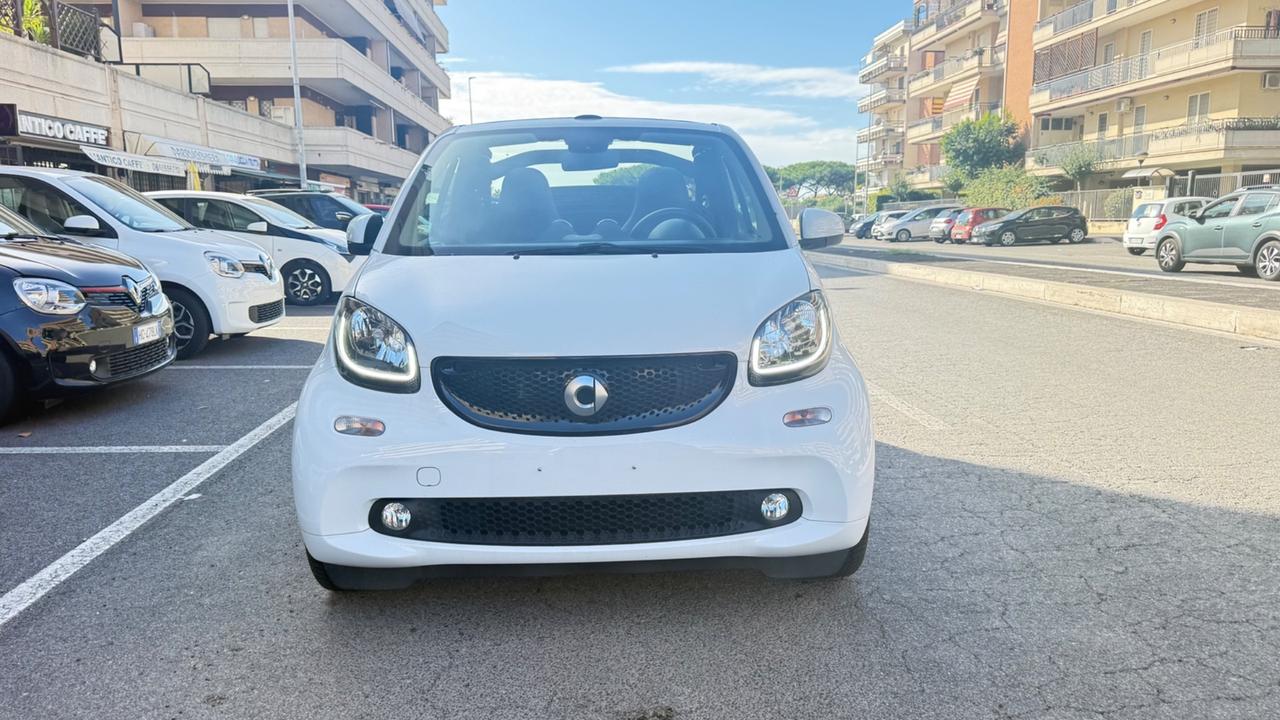 Smart ForTwo 90 0.9 T twinamic cabrio Prime LED NAVI PDC PACK SPORT PELLE CERCHI 16 BLUETOOTH