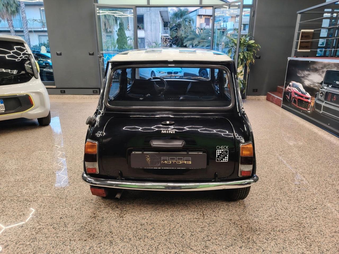 Austin Mini Checkmate