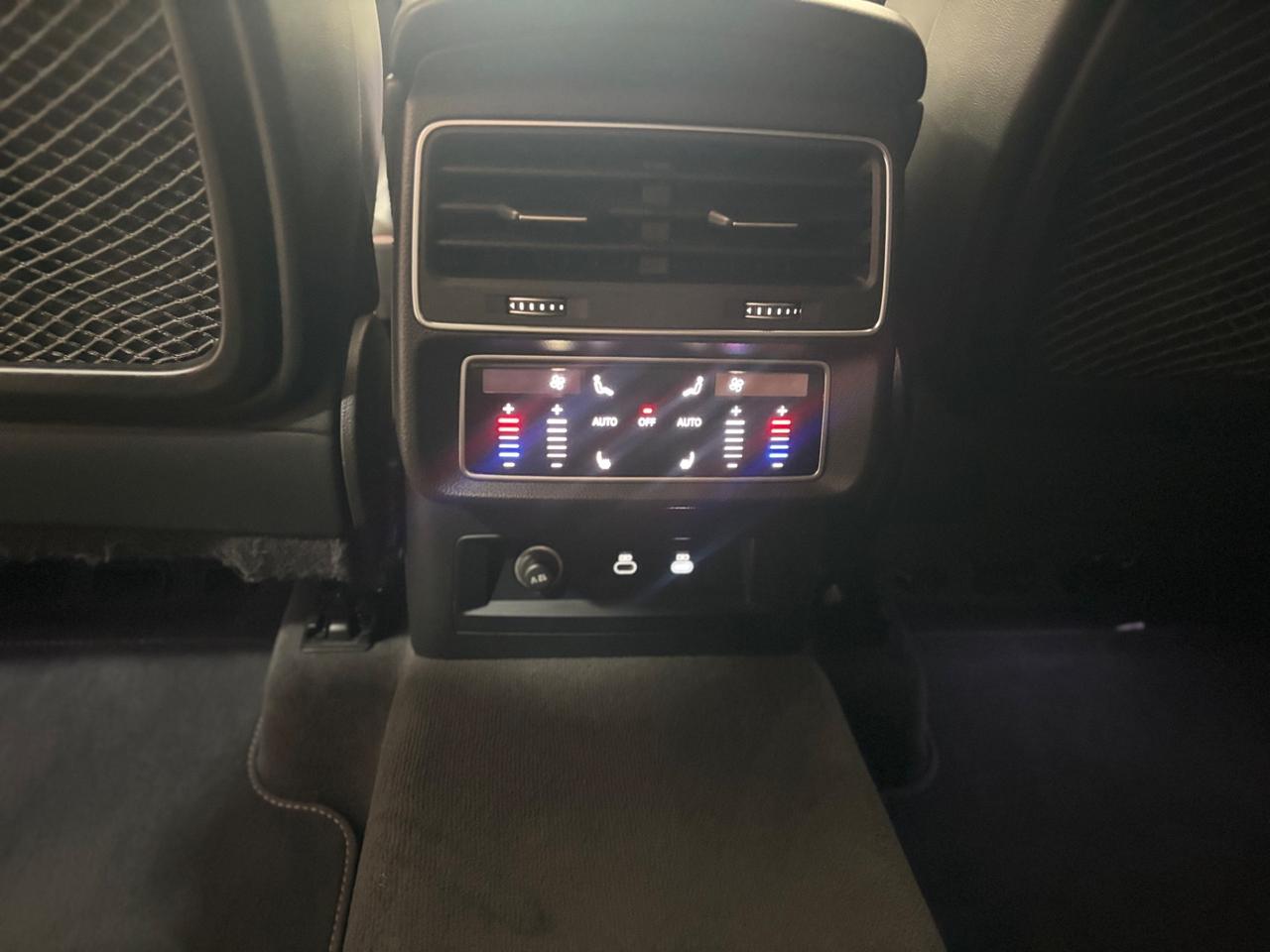 Audi Q8 55 TFSI quattro tiptronic S LINE X 2 TETTO MATRIX PERMUTE FINANZIAMENTI