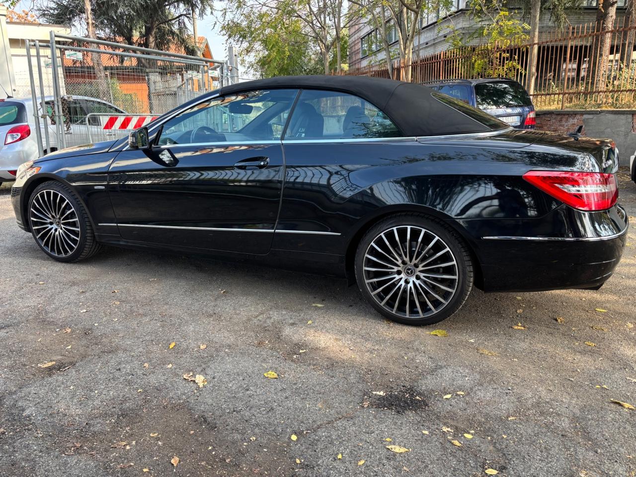 Mercedes-benz E 200 CGI Cabrio BlueEFFICIENCY Avantgarde
