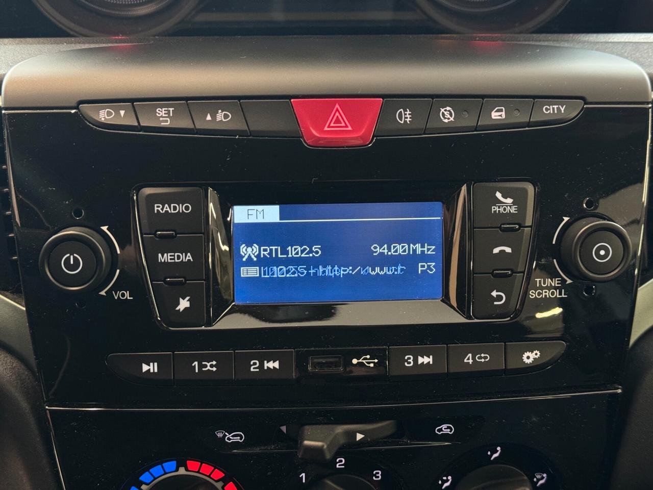 Lancia Ypsilon LANCIA YPSILON 1.0cc 69Cv Platino