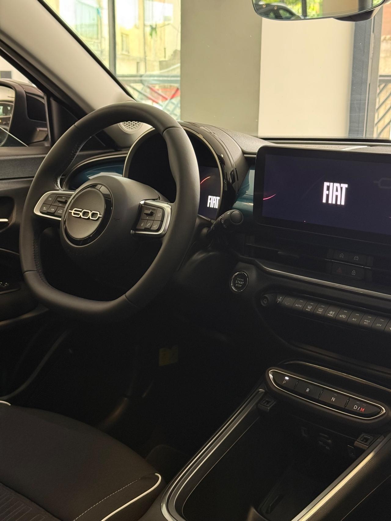 Fiat 600 Hybrid 145 CV DCT MHEV Pop