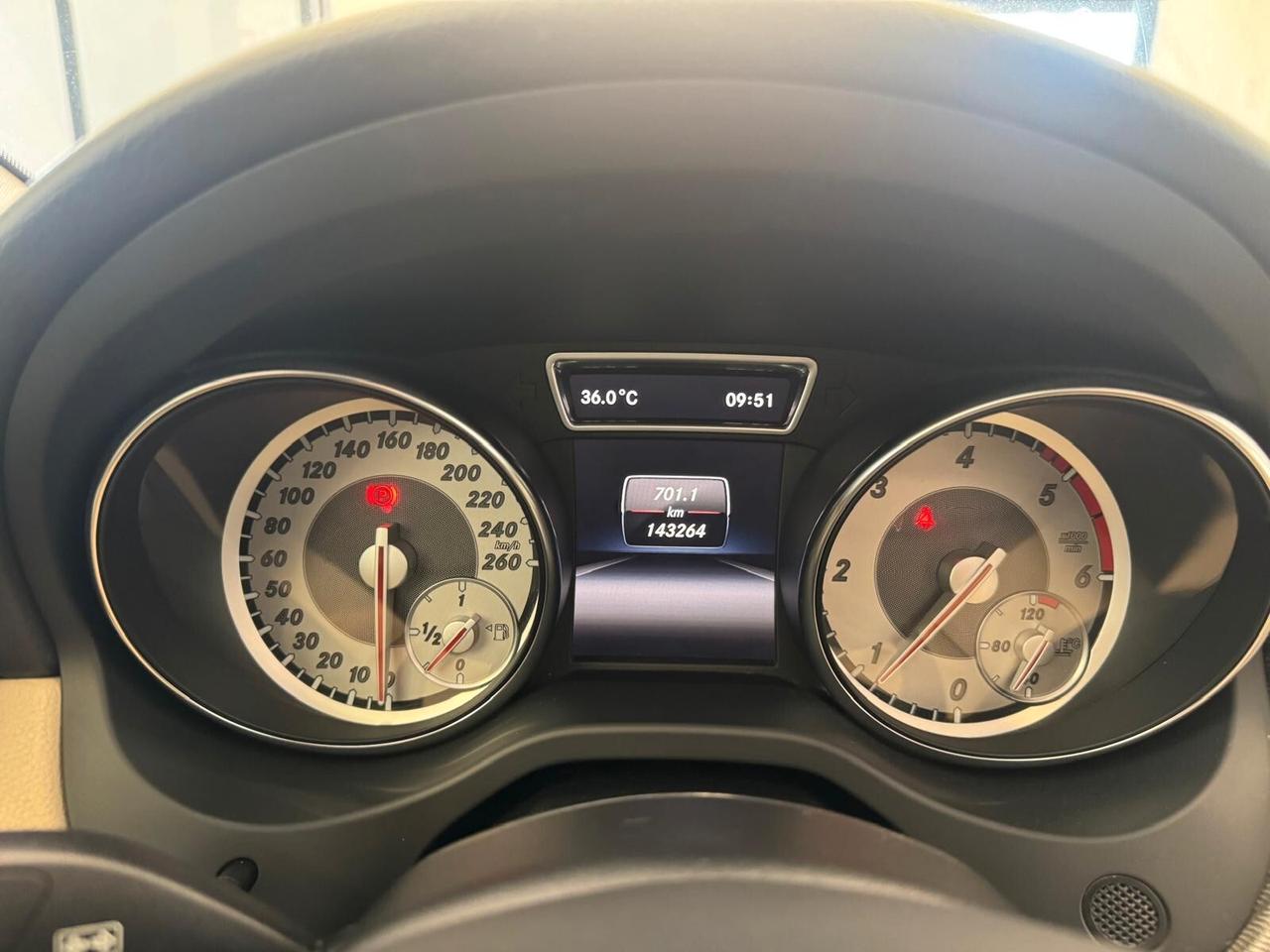 Mercedes-benz GLA 200CDI Premium TETTO - 2015