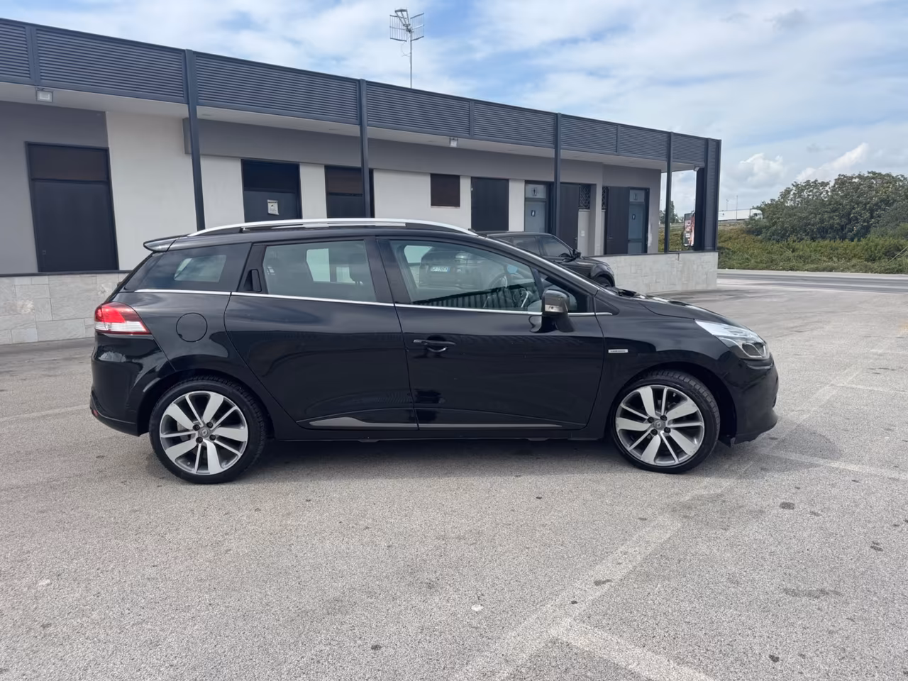 Renault Clio Sporter dCi 8V 90CV COSTUME NATIONAL