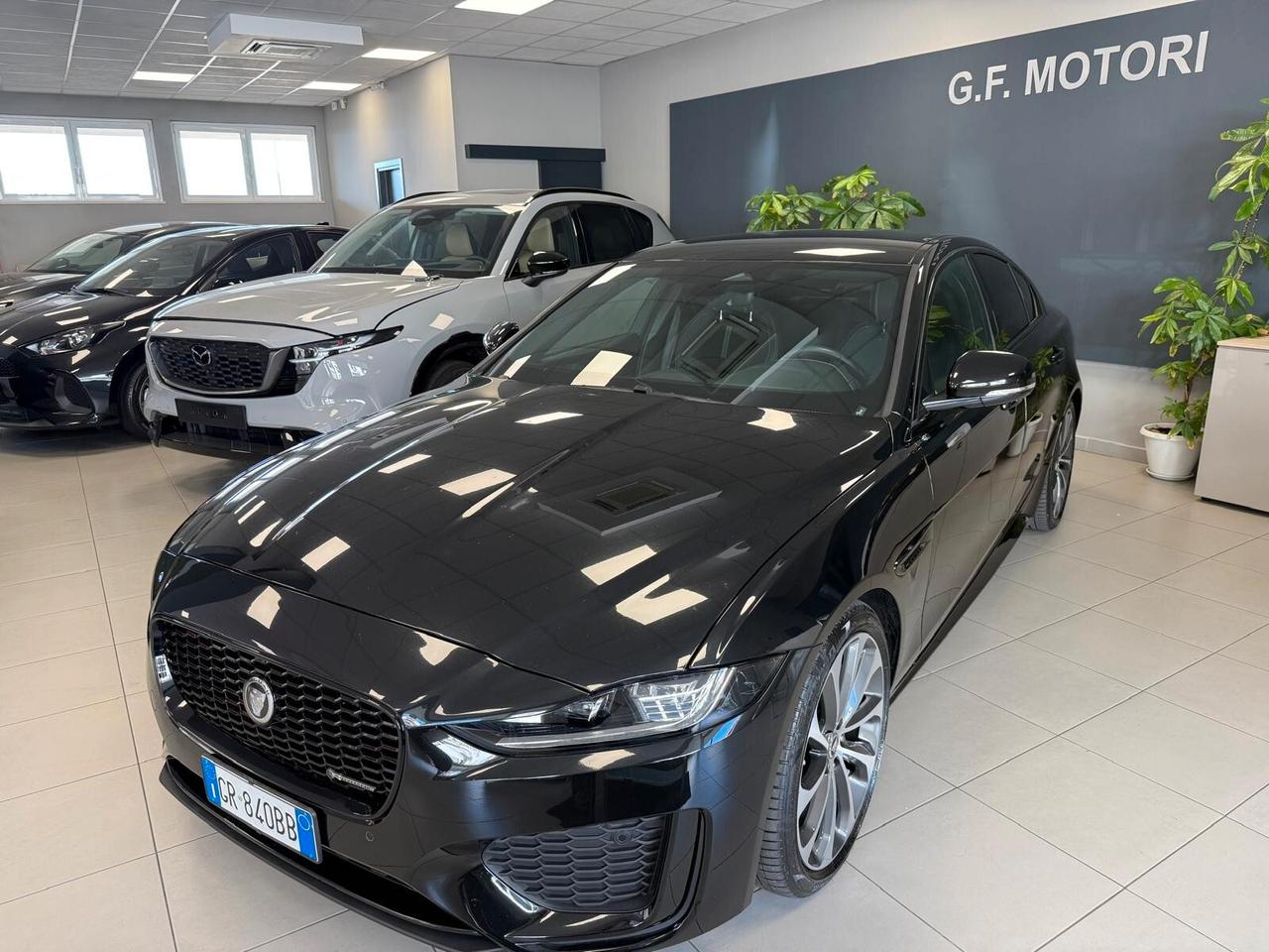 Jaguar XE 2.0 D 204 CV aut. R-Dynamic SE