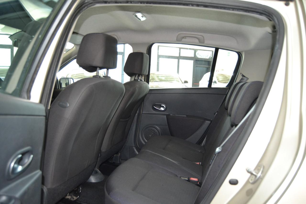 Renault Clio 1.2i 5 porte Dynamique KMDOC/Clima/ABS