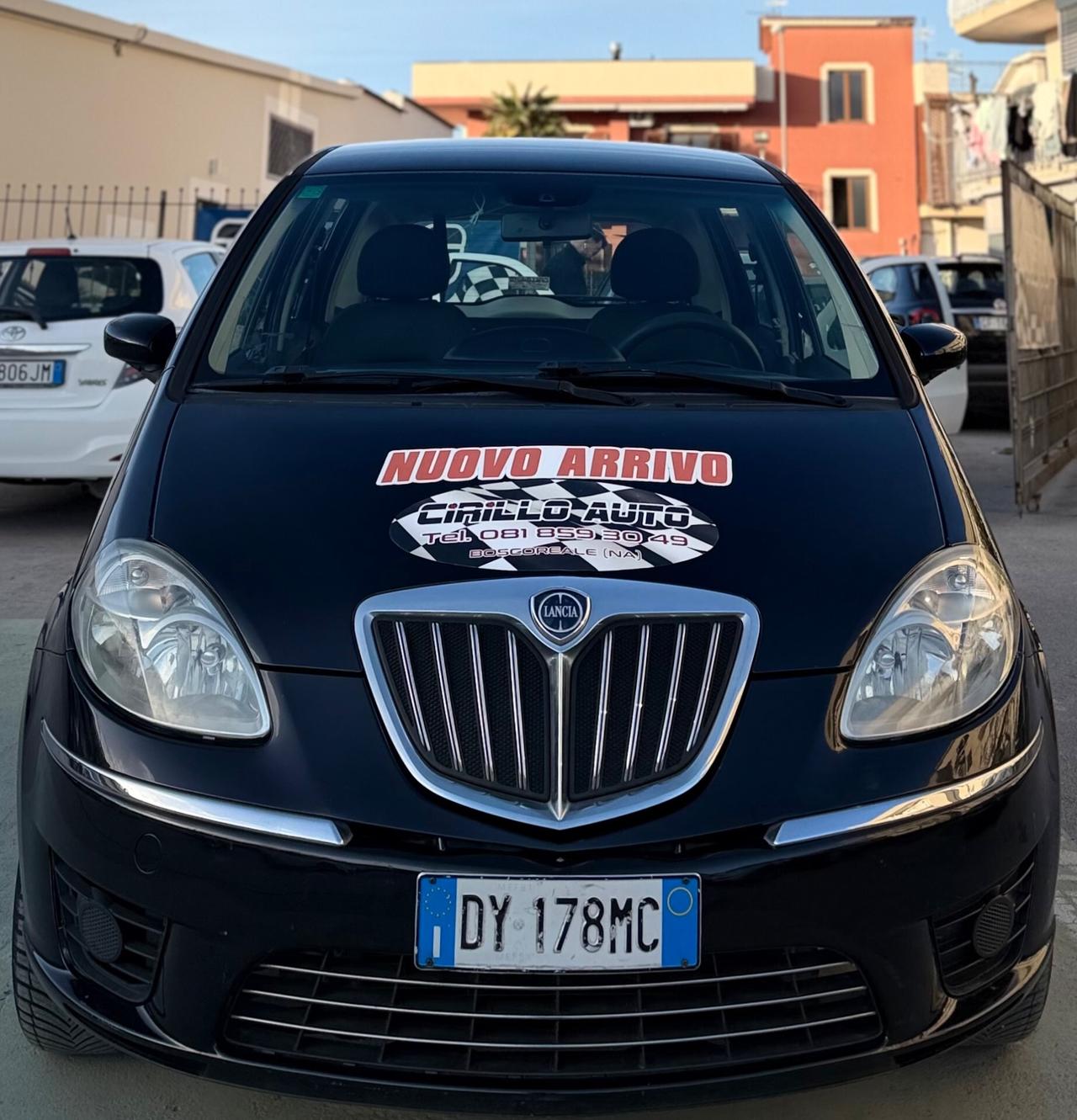 PACCHETTO DI 2 AUTO:ANNUNCIO RIVOLTO A COMMERCIANTI