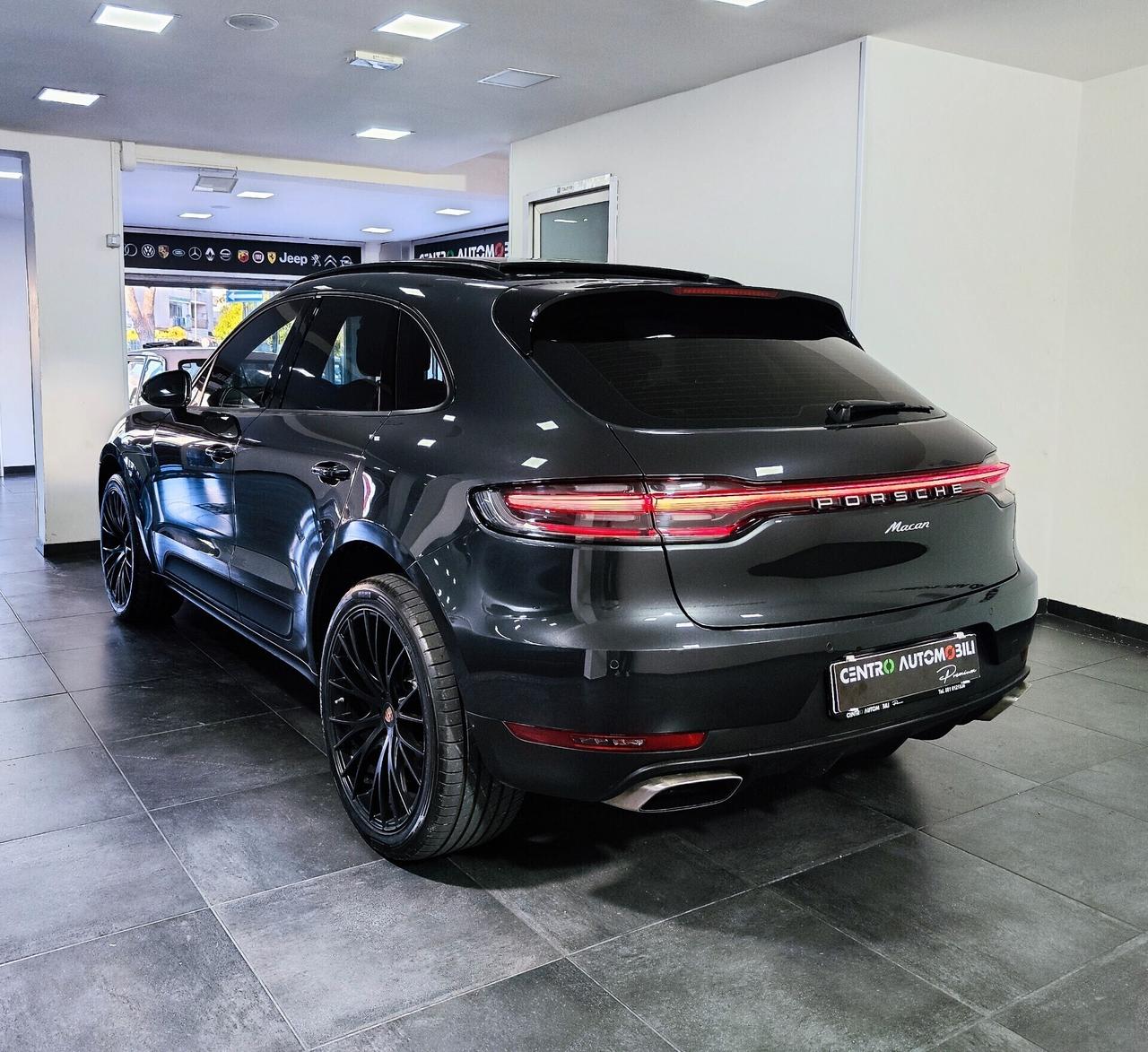 Porsche Macan 2.0 245cv Tetto Led