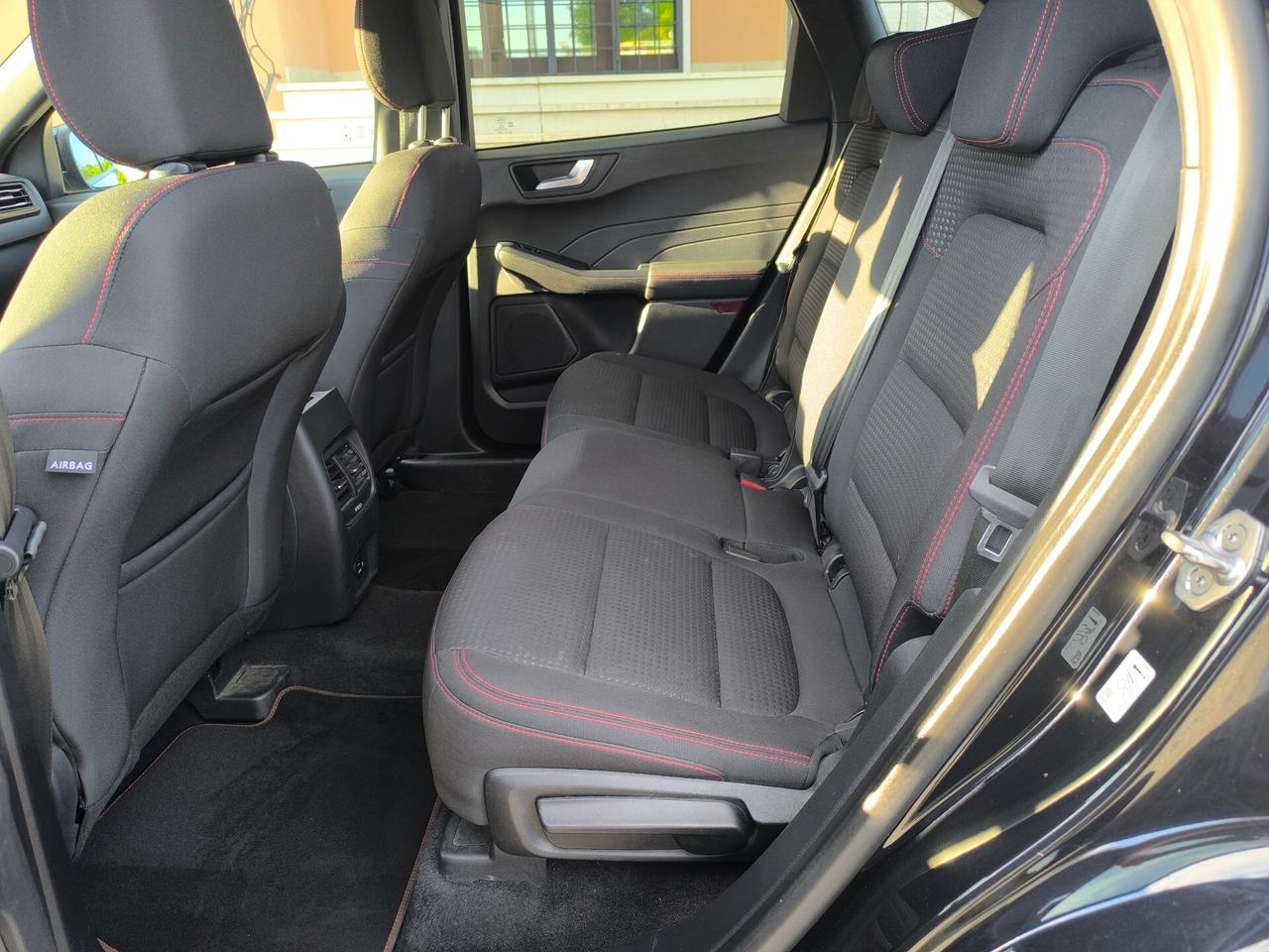 Ford Kuga 2.5 Full Hybrid 190 CV CVT AWD ST-Line Design