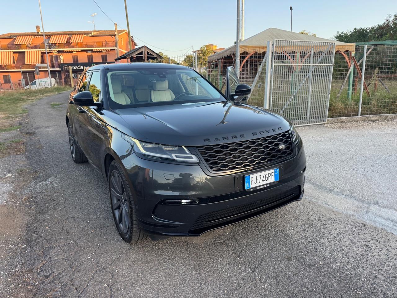 Land Rover Range Velar 2.0D I4 240 CV R-Dynamic HSE