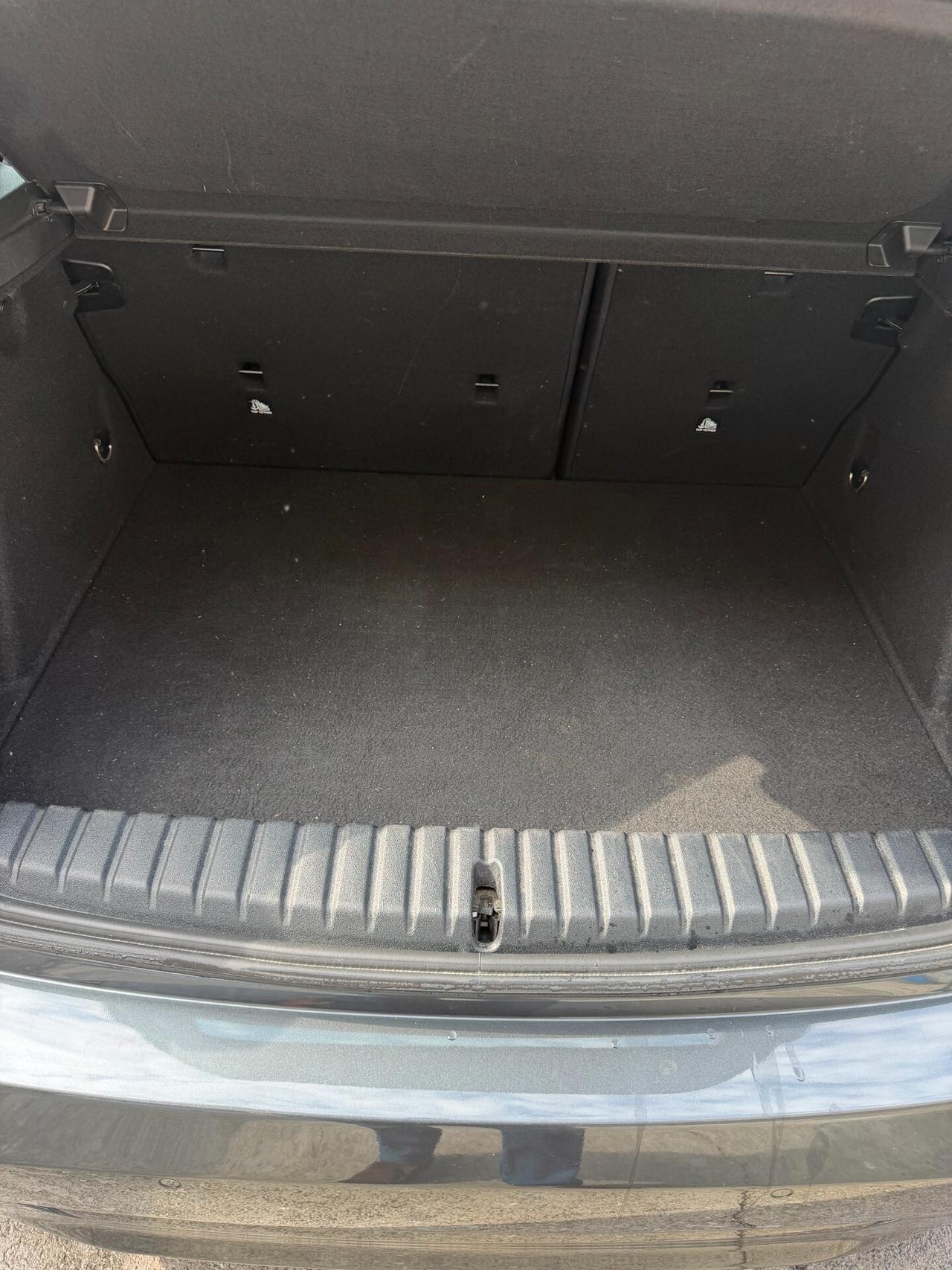 Bmw 116 116d 5p. Business Advantage