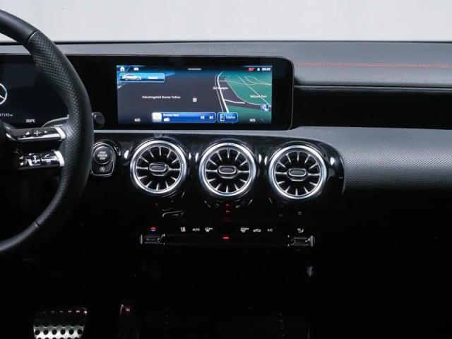 MERCEDES Classe CLA 200 Aut. Shooting Brake Premium AMG
