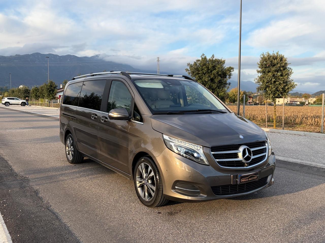 Mercedes-benz V 220 d Premium Long