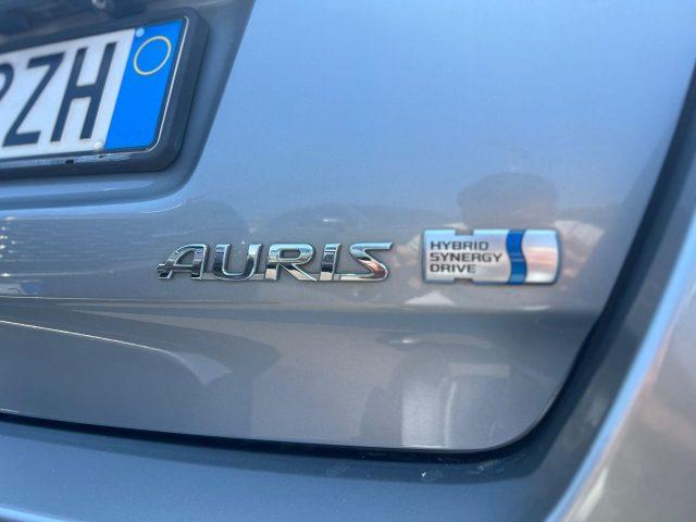 TOYOTA Auris Hybrid Lounge