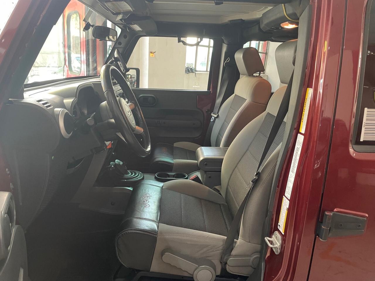 Jeep Wrangler Unlimited 3.8 Sahara
