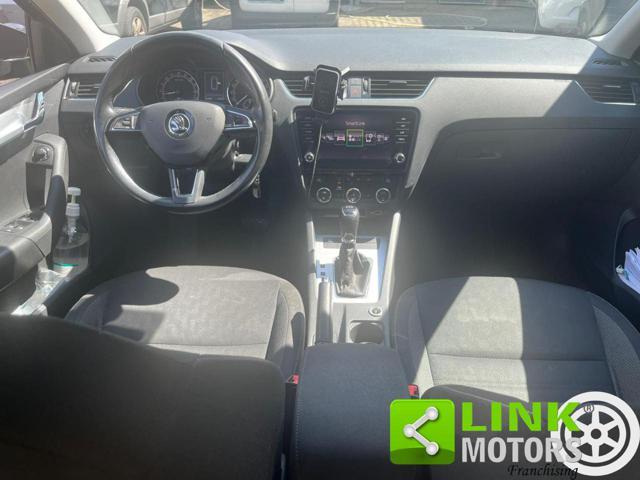 SKODA Octavia 1.6 TDI SCR 115 CV DSG Wagon Executive