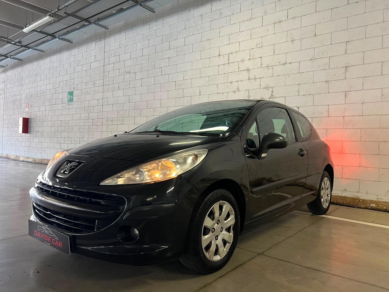 Peugeot 207 1.4 8V 75CV 3p. X Line