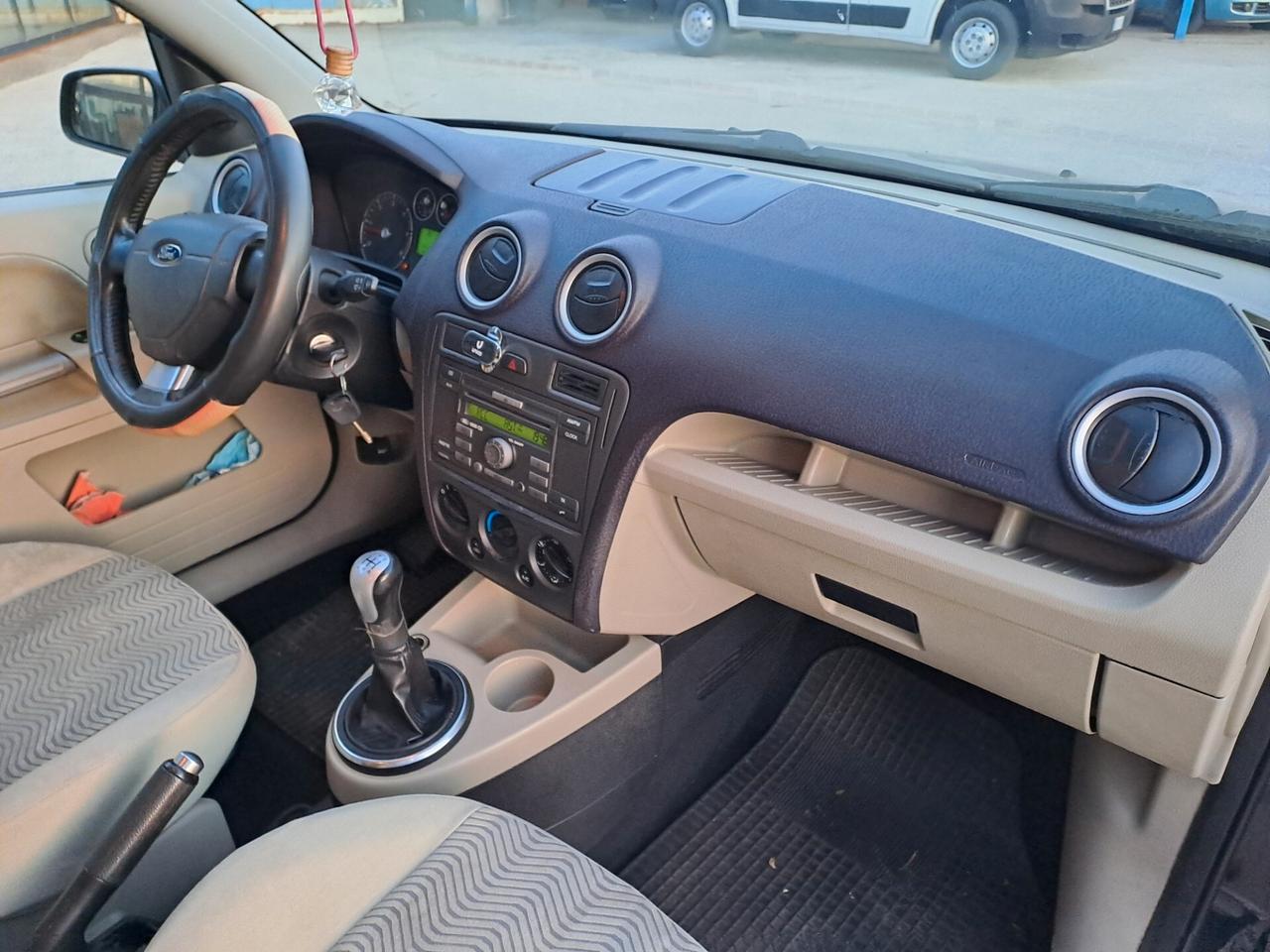 Ford Fusion 1.6 tdci 90cv