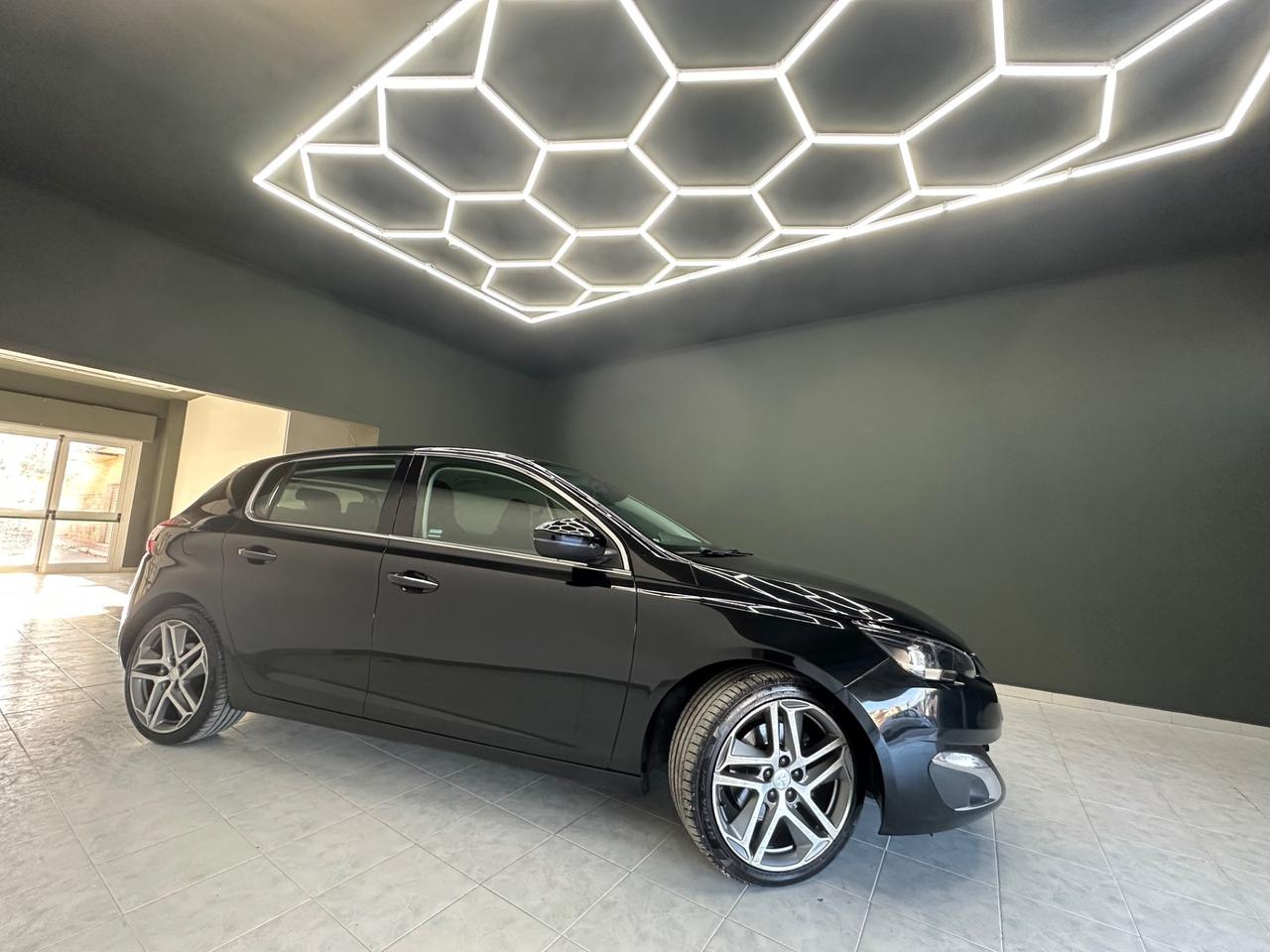 Peugeot 308 BlueHDi 150 S&S Allure
