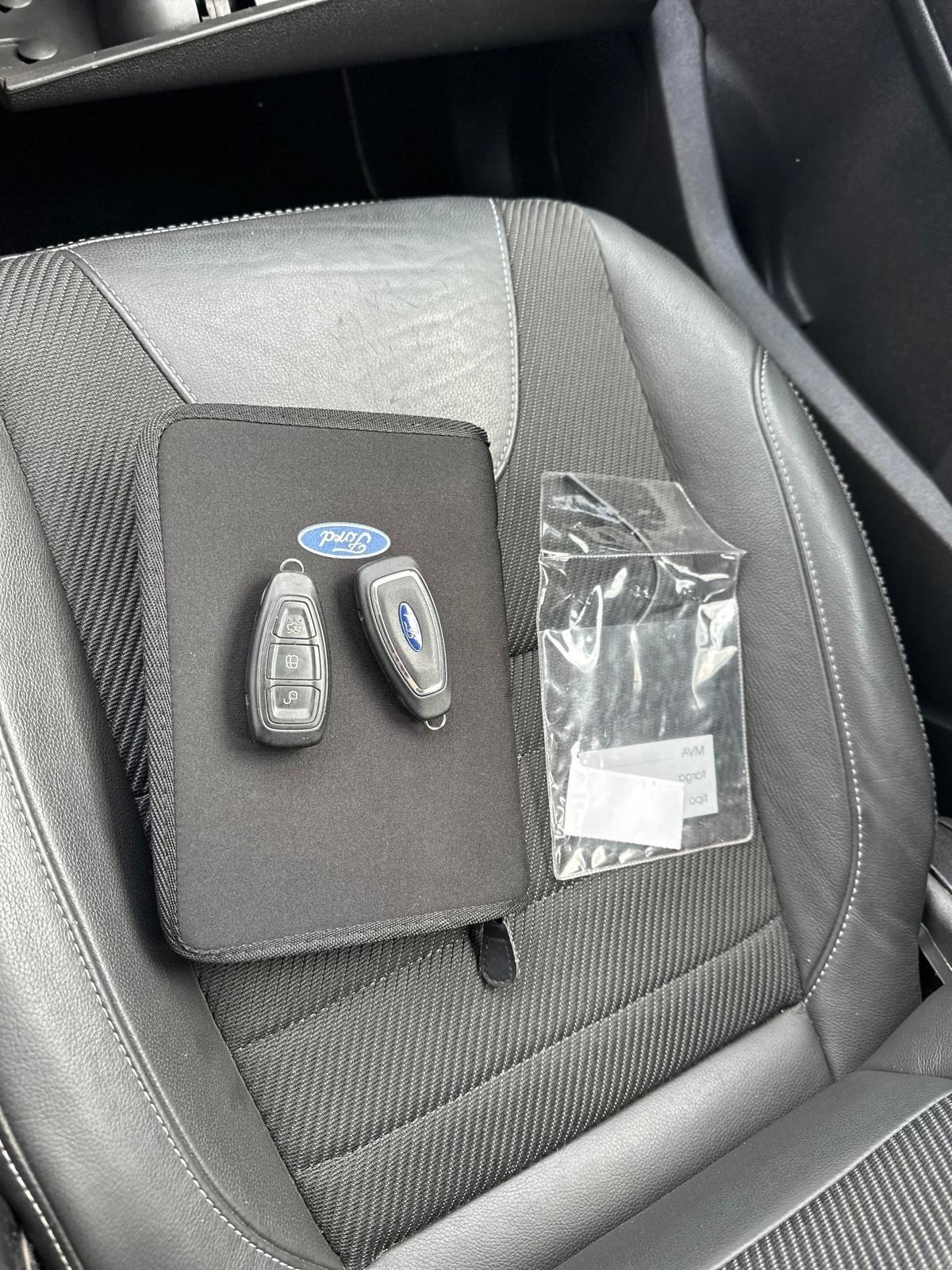 Ford Kuga 2.0 TDCI 140 CV 4WD Titanium