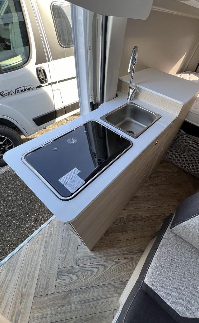 CHAUSSON V697 FIRST LINE