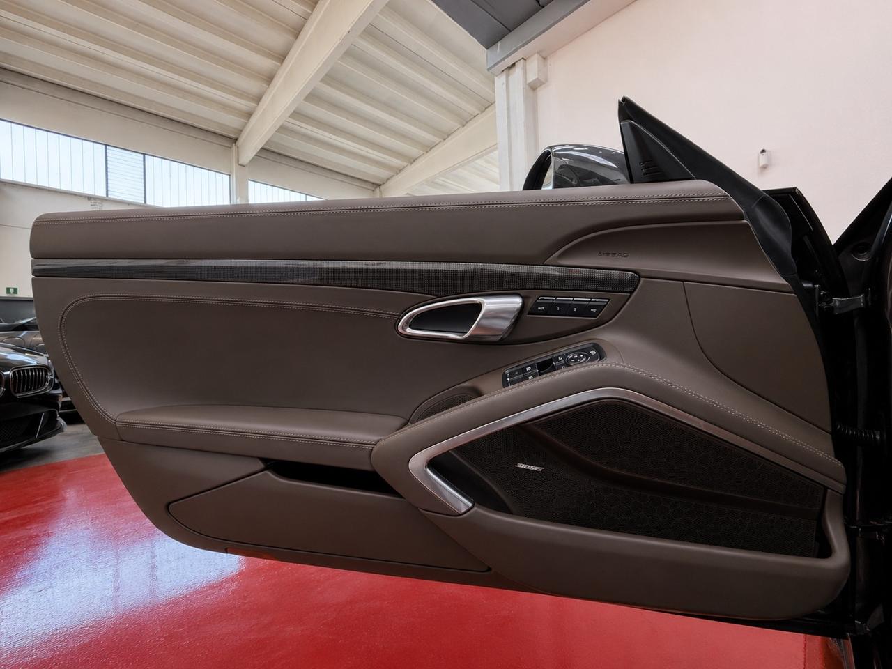 Porsche 718 Spyder Boxster 2.5 GTS esclusive manufactur