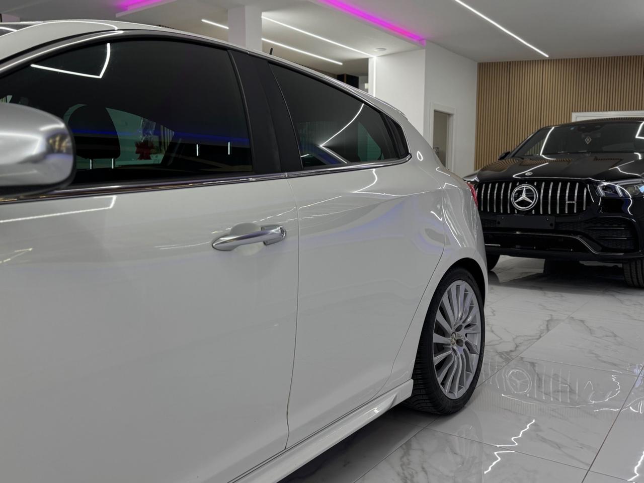 Alfa Romeo Giulietta Exclusive 1.4 170Cv GPL