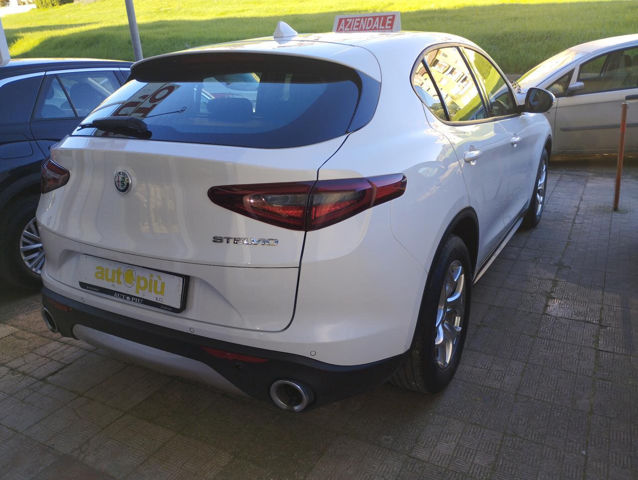 Alfa Romeo Stelvio 2.2 Turbodiesel 160 CV AT8 Business
