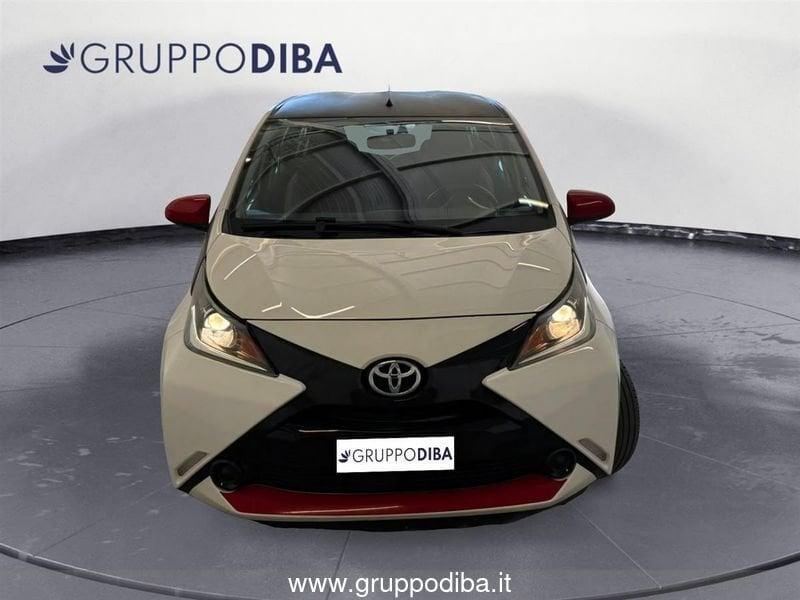 Toyota Aygo II 2014 5p 1.0 x-wave m-mt