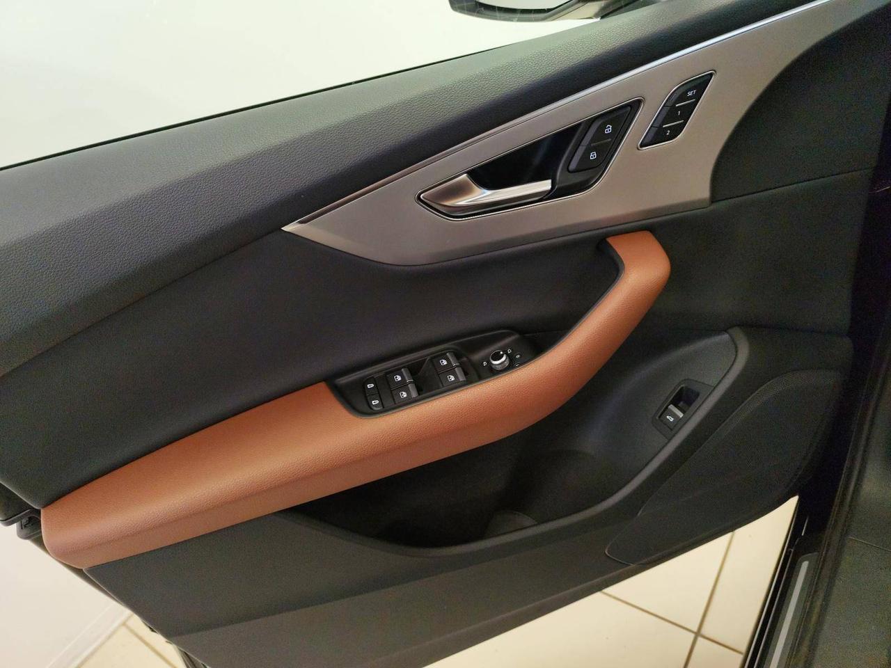 Audi Q7 50 3.0 tdi mhev Business quattro 7 Posti