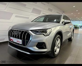 AUDI Q3 35 TDI S tronic Business Advanced