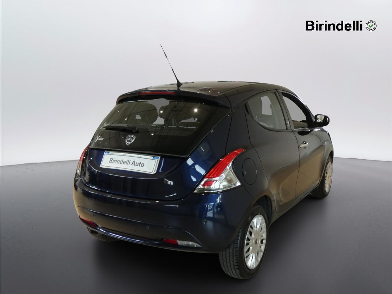 LANCIA Ypsilon 3ª serie - Ypsilon 1.2 69 CV 5 porte Silver