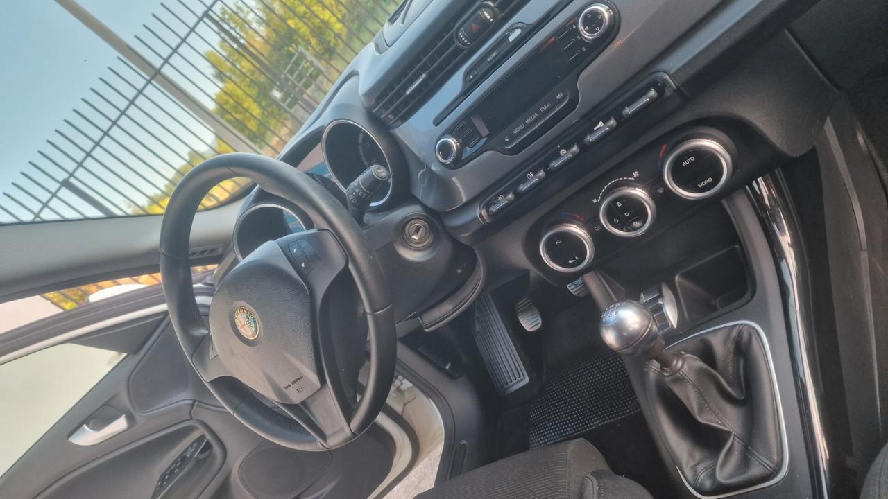 Alfa Romeo Giulietta 1.6 JTDm-2 105 CV EXCLUSIVE - 2013