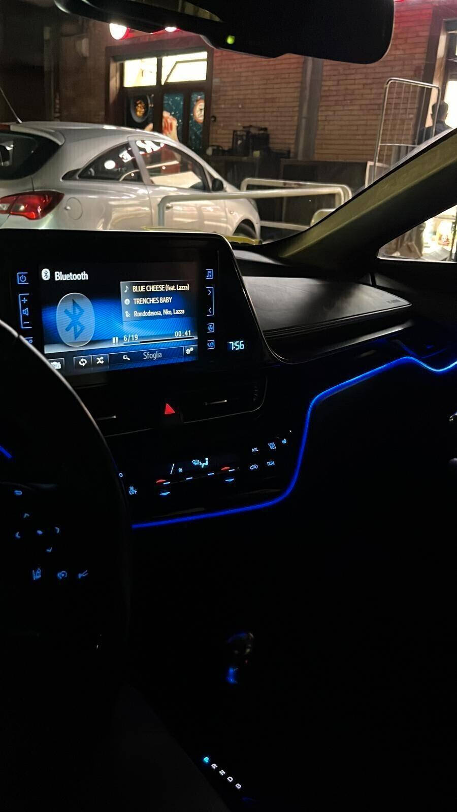 Toyota C-HR 1.8 Hybrid E-CVT FULL BLACK GARANZIA
