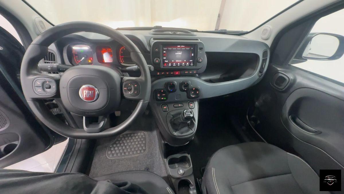FIAT - Panda - 1.0 FireFly S&S Hybrid City Cross