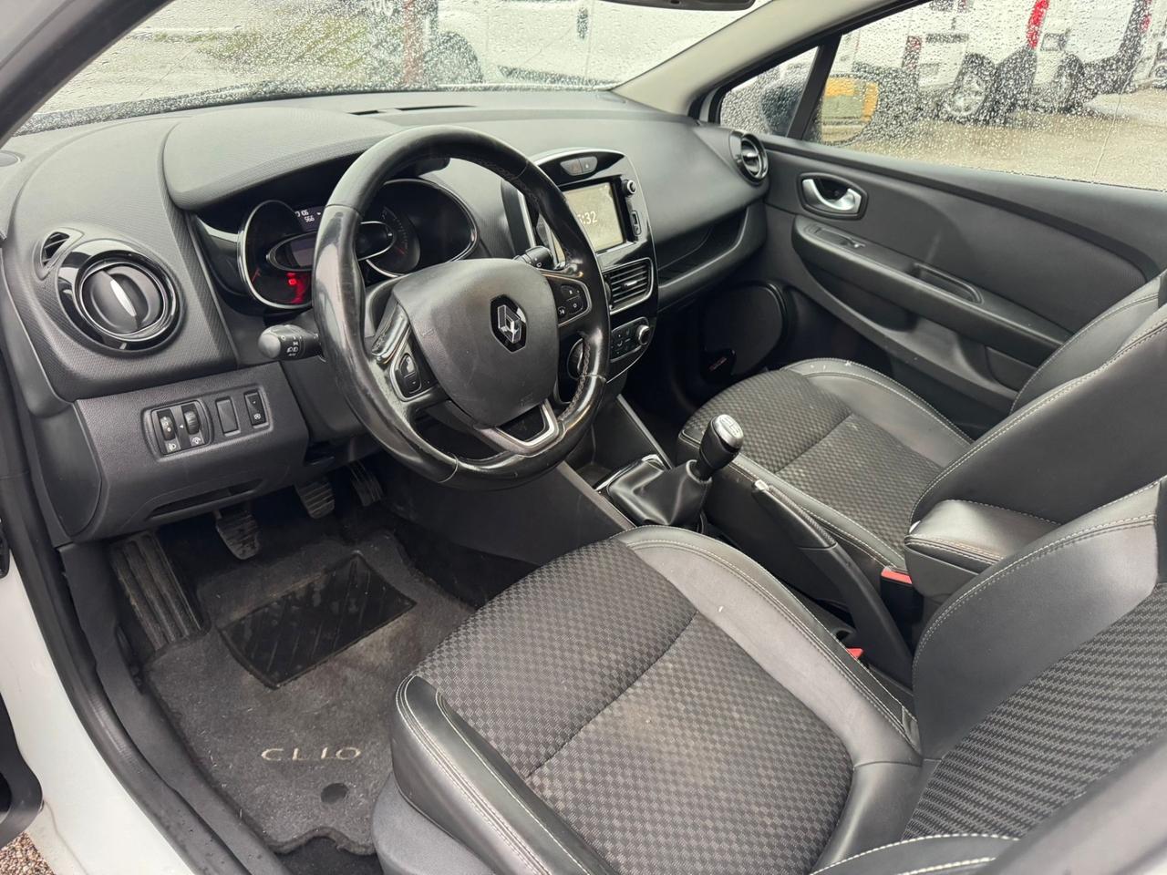 Renault Clio dCi 8V 75 CV 5 porte Moschino Intens N1