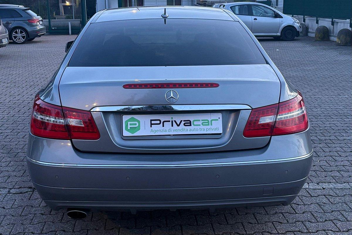 MERCEDES E 220 CDI Coupé BlueEFFICIENCY Avantgarde