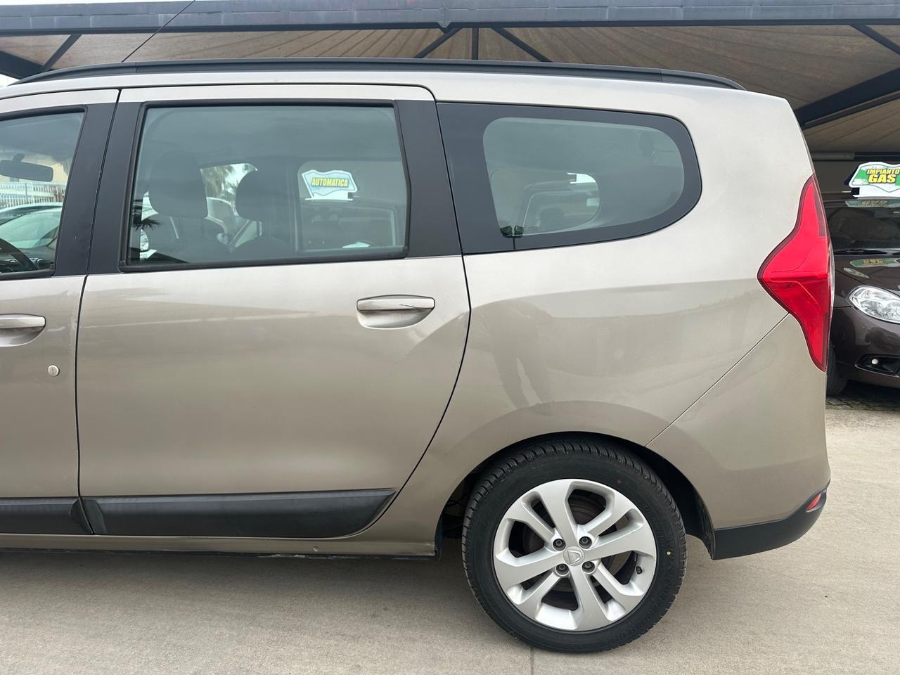 Dacia LODGY 1.5 DIESEL 2012 - SPAZIOSO, NAVIGATORE