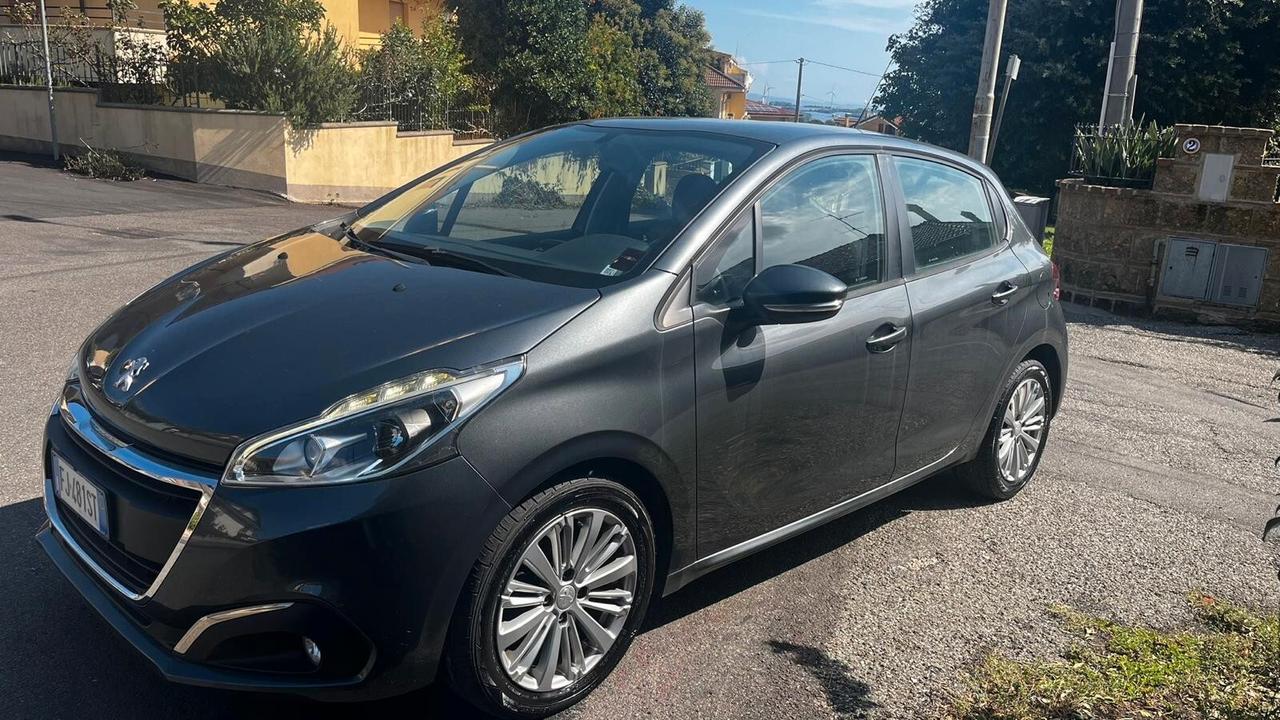 Peugeot 208 BlueHDi 100 5 porte Allure